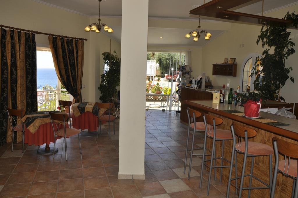 Mazis Apartments Άγιος Γόρδιος Εξωτερικό φωτογραφία
