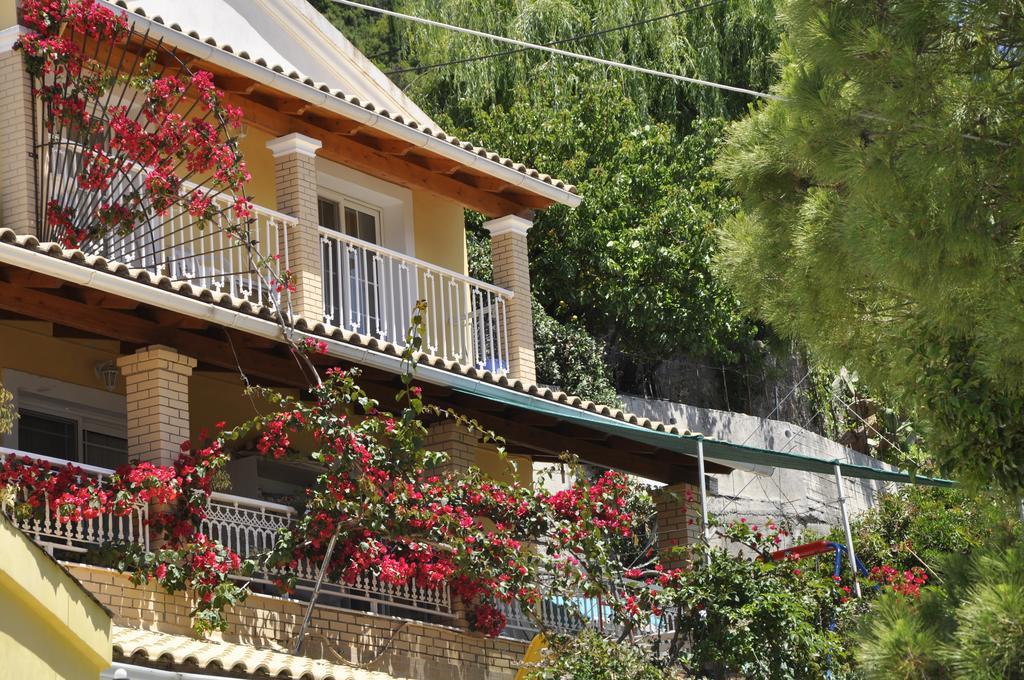 Mazis Apartments Άγιος Γόρδιος Εξωτερικό φωτογραφία
